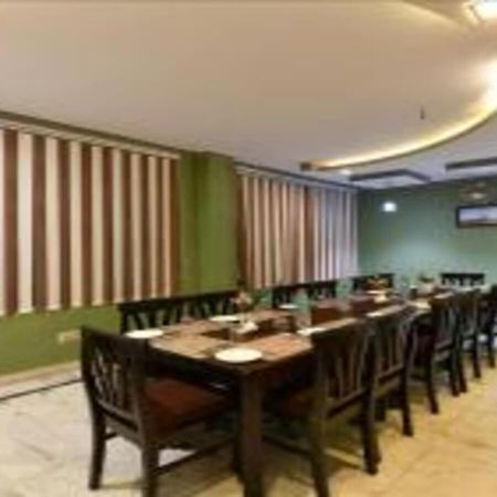 Hotel Chanakya Agra  Bagian luar foto