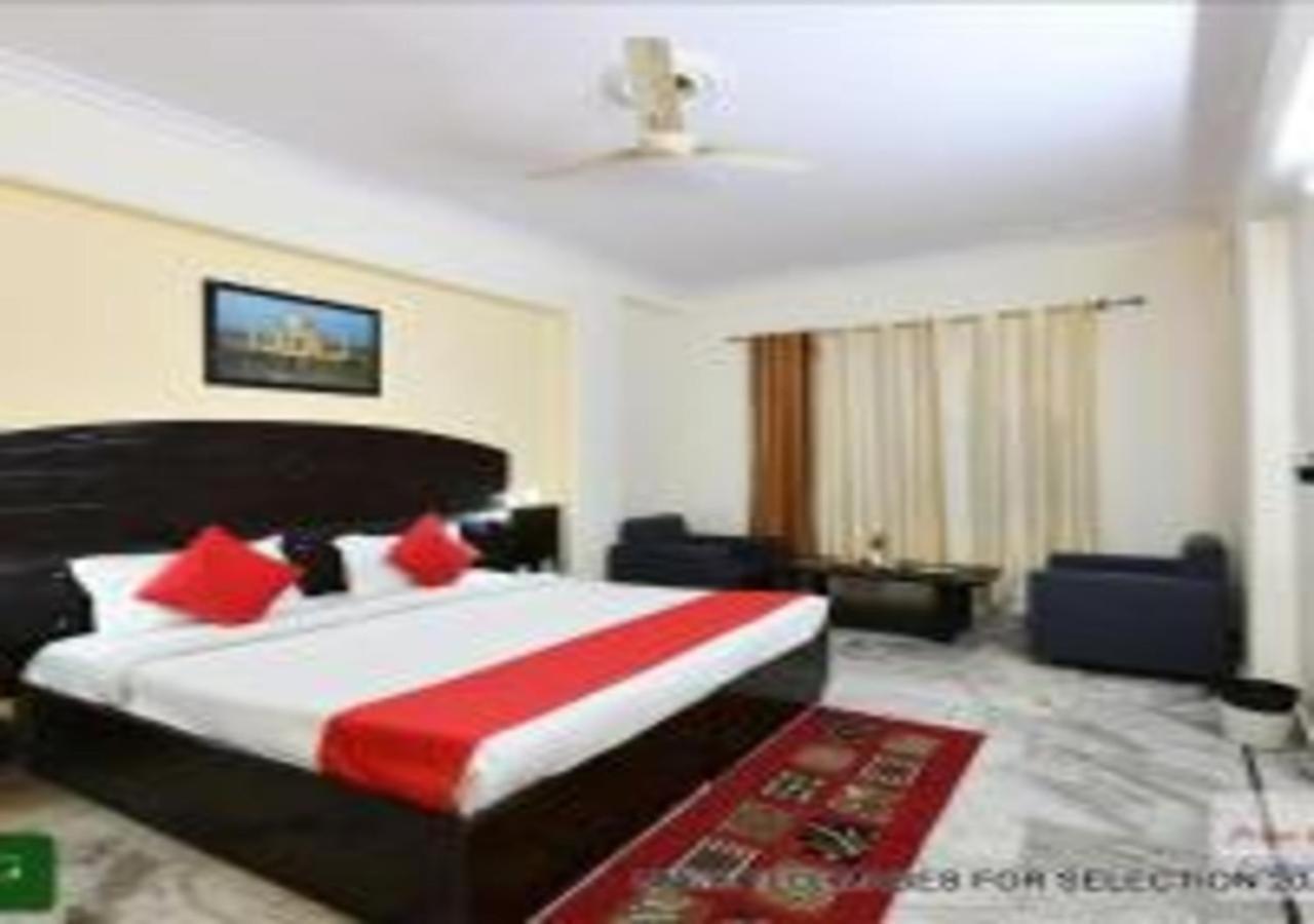 Hotel Chanakya Agra  Bagian luar foto