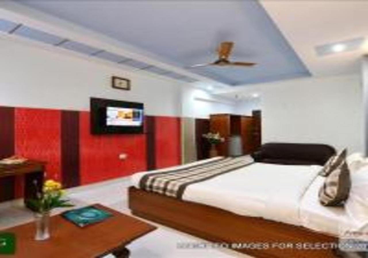 Hotel Chanakya Agra  Bagian luar foto