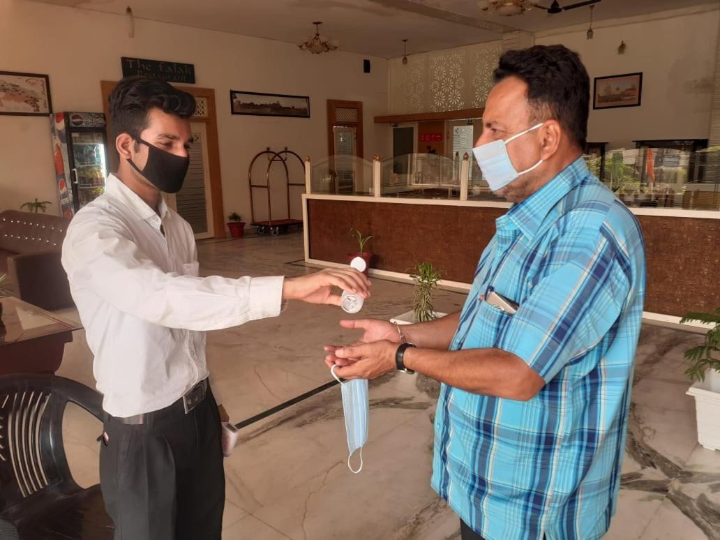 Hotel Chanakya Agra  Bagian luar foto