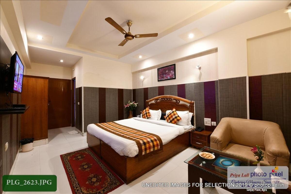 Hotel Chanakya Agra  Bagian luar foto