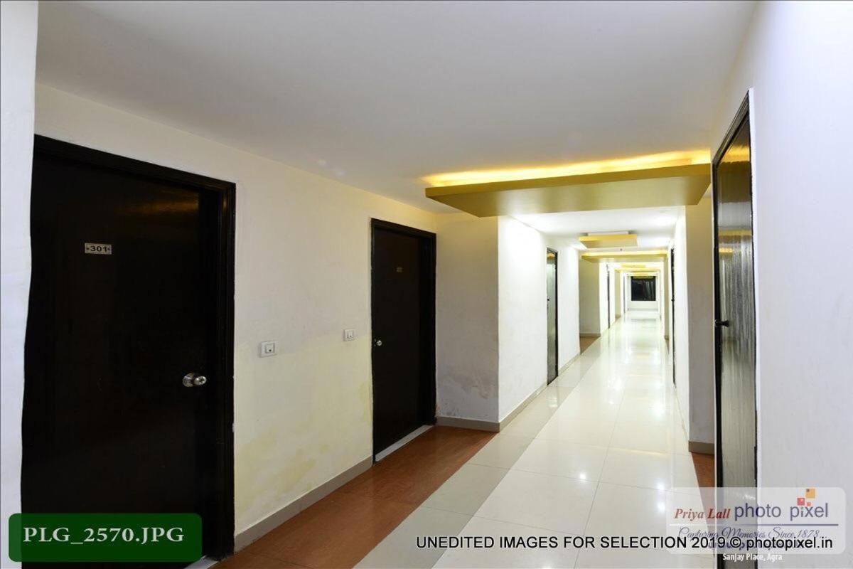 Hotel Chanakya Agra  Bagian luar foto