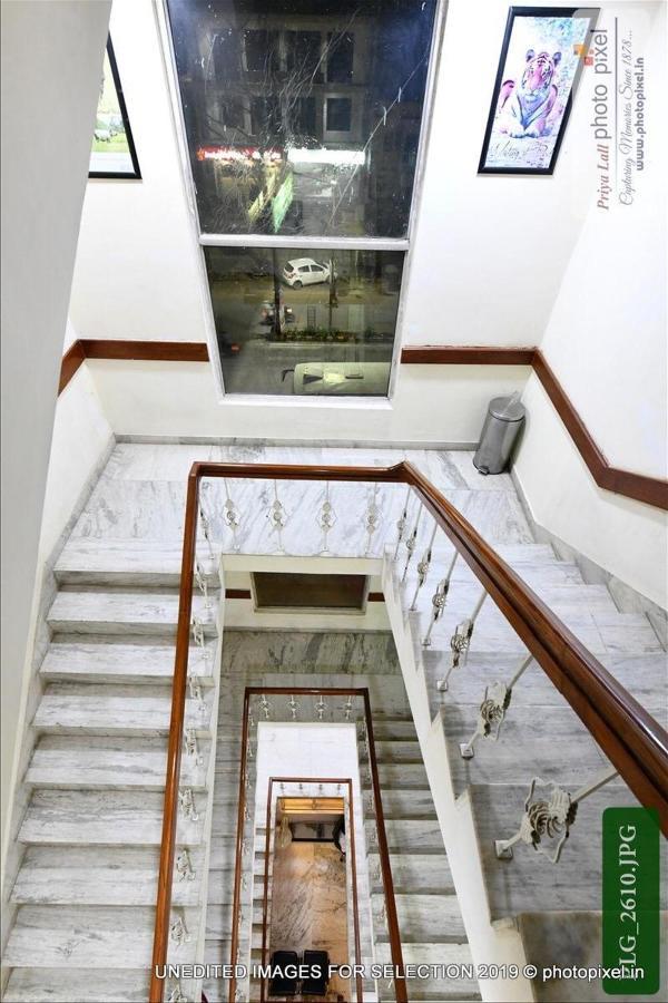 Hotel Chanakya Agra  Bagian luar foto