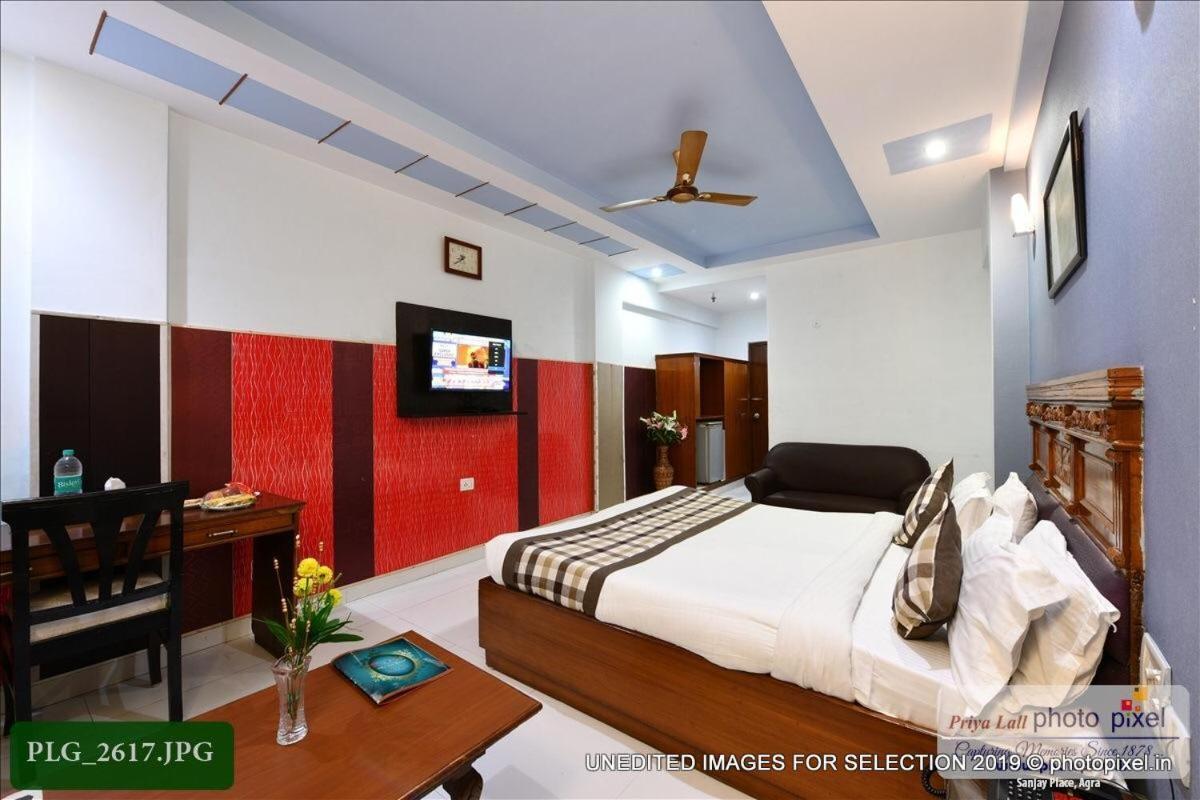 Hotel Chanakya Agra  Bagian luar foto